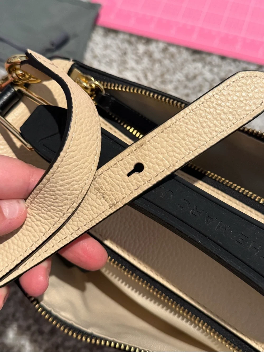 Marc Jacobs the soft box bag 23